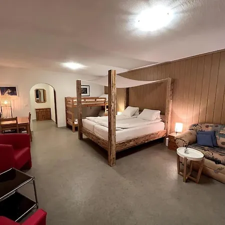 Spacious In Swiss Alps * クロスタース