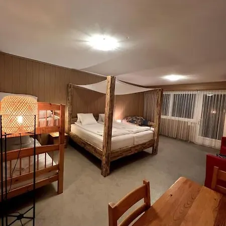 Spacious In Swiss Alps クロスタース