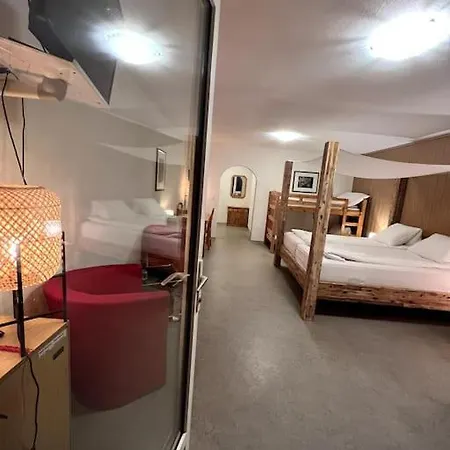 Spacious In Swiss Alps * Klosters-Serneus